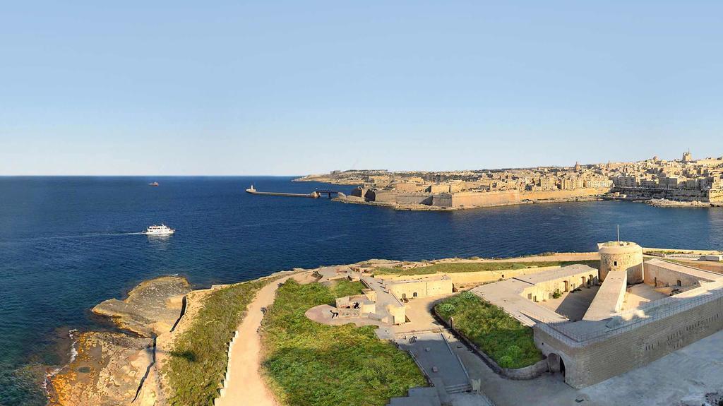 Marvellous Apartment In Tigne Point Sliema Bagian luar foto